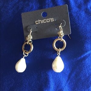 Chico’s Dangling Pearl Earrings